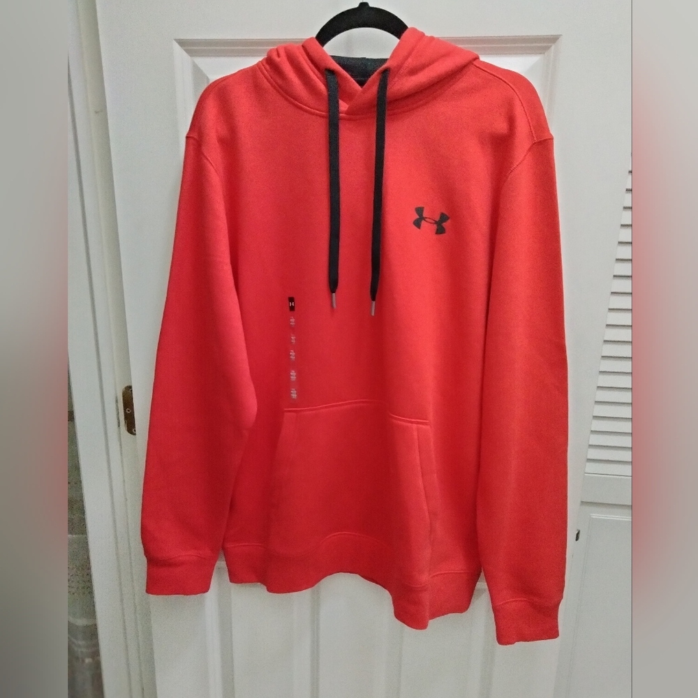 Men's Nwts size XL UnderArmour hoodie